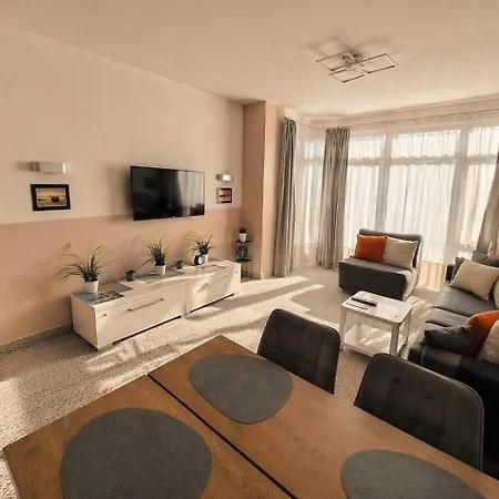 Apartament Apartament przy plaży- SPA&Basen w cenie - Spokojna okolica - Hotel Diune